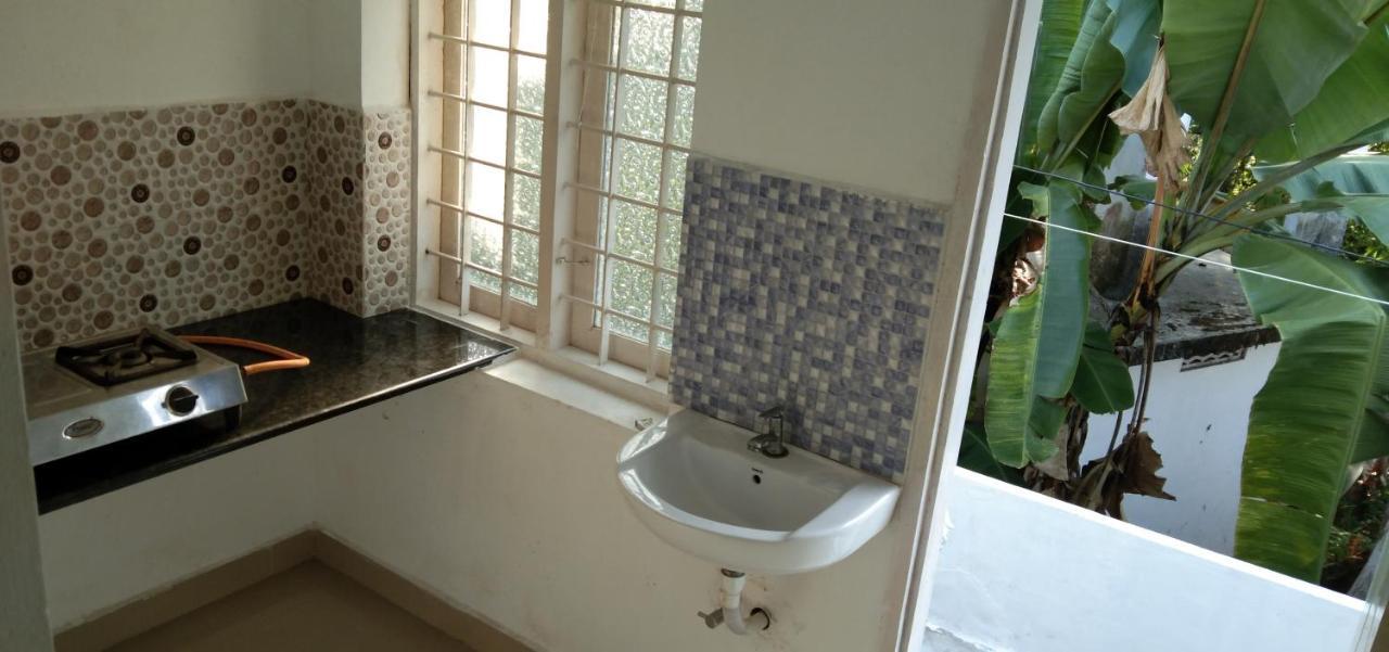 Jestine Homestay Kochi Екстериор снимка